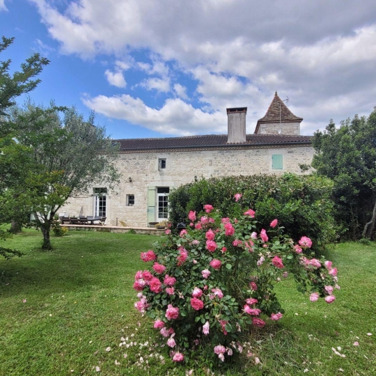  L`AUTRE AGENCE : Domaines / Propriétés | BOURRAN (47320) | 500 m2 | 630 000 € 