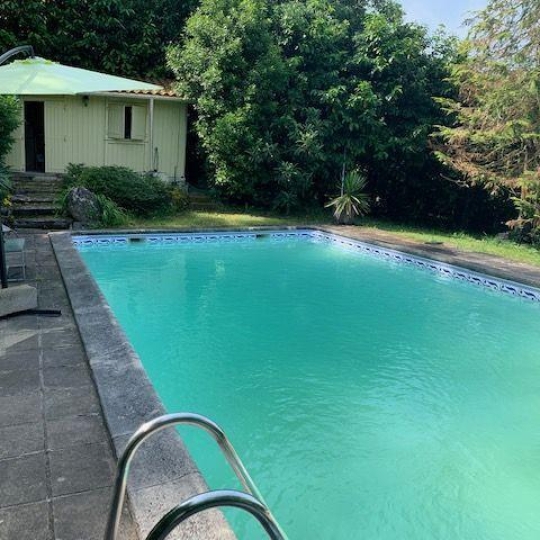  L`AUTRE AGENCE : House | TONNEINS (47400) | 190 m2 | 220 000 € 