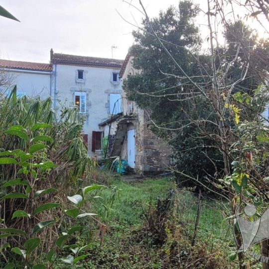  L`AUTRE AGENCE : Maison / Villa | AIGUILLON (47190) | 203 m2 | 104 000 € 