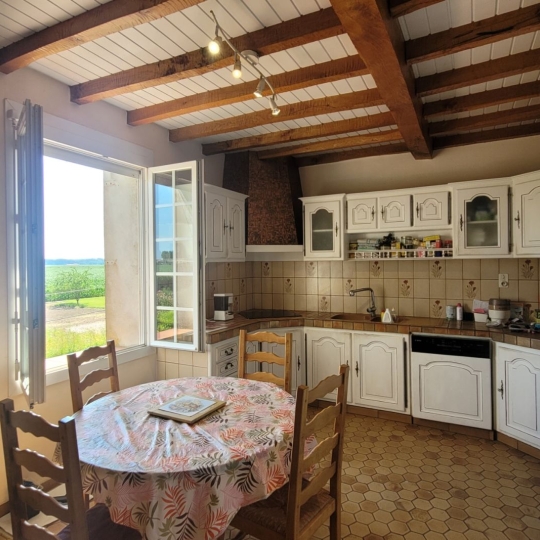  L`AUTRE AGENCE : Maison / Villa | LAGRUERE (47400) | 190 m2 | 169 000 € 