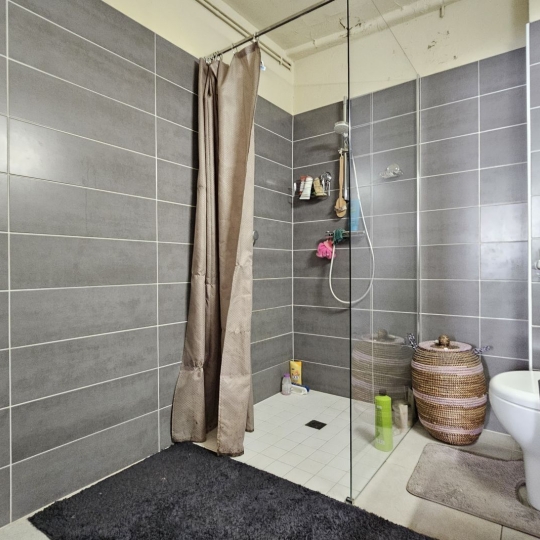  L`AUTRE AGENCE : House | SAINTE-LIVRADE-SUR-LOT (47110) | 141 m2 | 79 000 € 