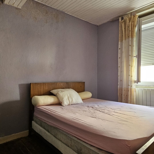  L`AUTRE AGENCE : House | SAINTE-LIVRADE-SUR-LOT (47110) | 141 m2 | 79 000 € 