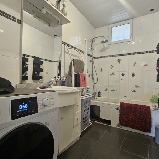  L`AUTRE AGENCE : Immeuble | SAINTE-LIVRADE-SUR-LOT (47110) | 160 m2 | 118 000 € 