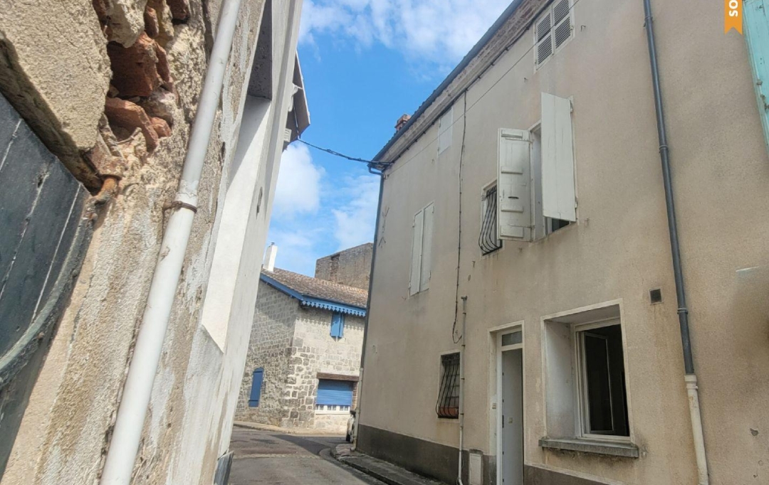 L`AUTRE AGENCE : Maison / Villa | CLAIRAC (47320) | 136 m2 | 82 000 € 