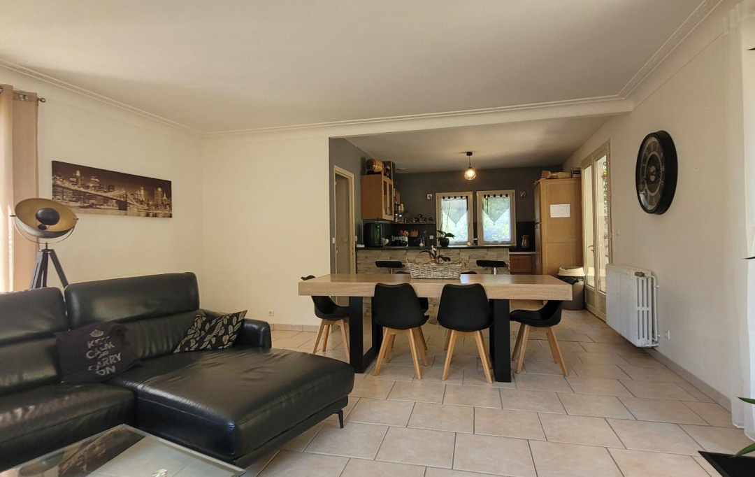 L`AUTRE AGENCE : House | TONNEINS (47400) | 190 m2 | 220 000 € 