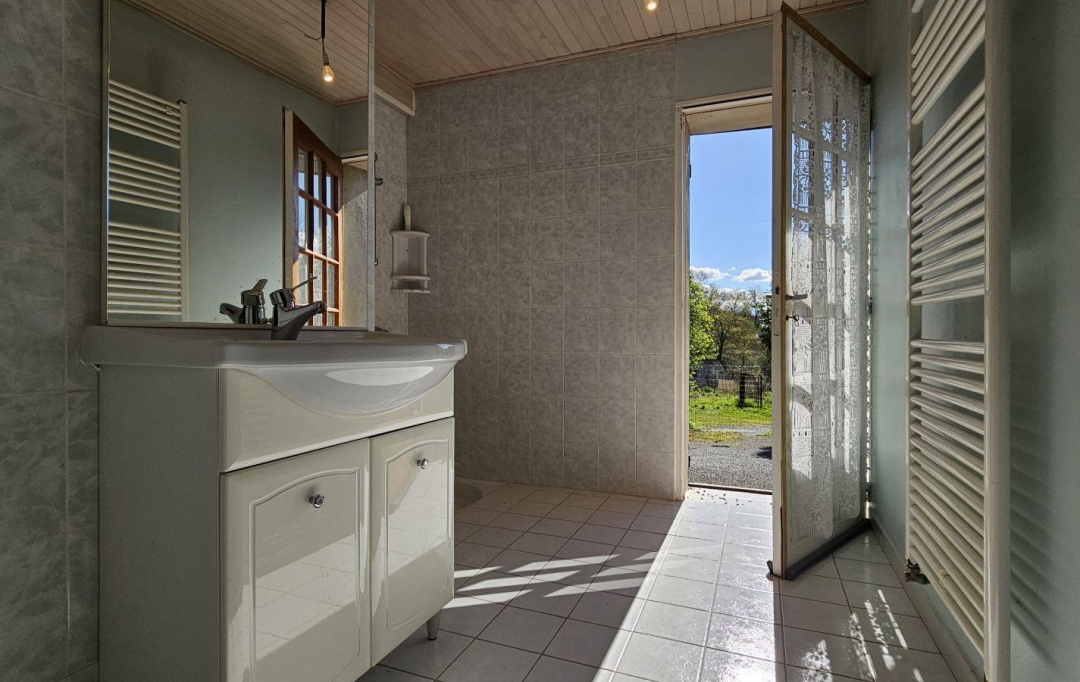 L`AUTRE AGENCE : Maison / Villa | SAINT-SARDOS (47360) | 300 m2 | 77 000 € 