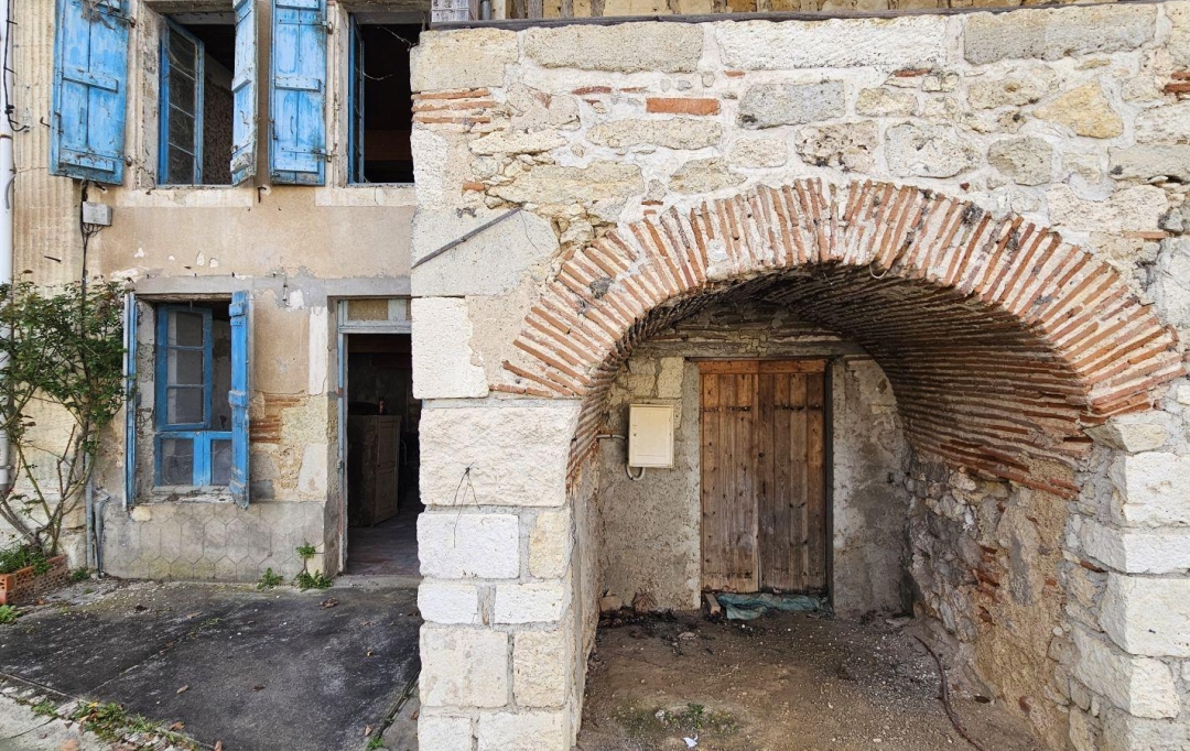 L`AUTRE AGENCE : Maison / Villa | SAINT-SARDOS (47360) | 300 m2 | 77 000 € 
