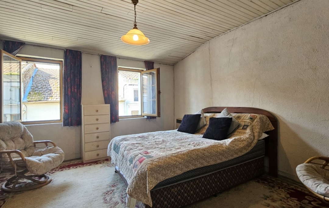 L`AUTRE AGENCE : Maison / Villa | CLAIRAC (47320) | 195 m2 | 71 000 € 
