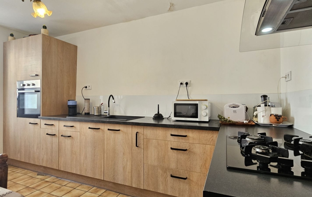 L`AUTRE AGENCE : House | SAINTE-LIVRADE-SUR-LOT (47110) | 141 m2 | 79 000 € 