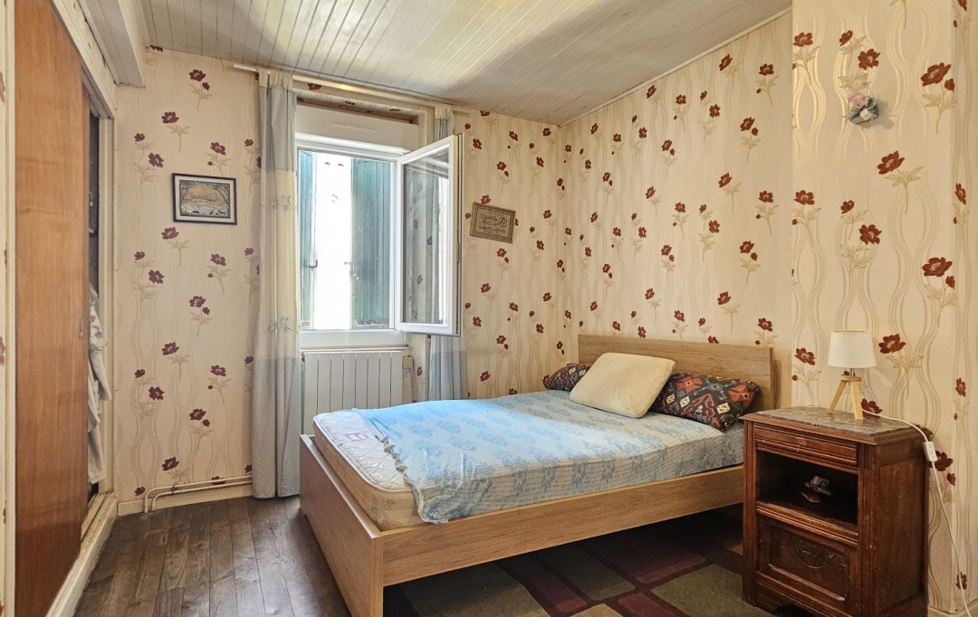 L`AUTRE AGENCE : House | SAINTE-LIVRADE-SUR-LOT (47110) | 141 m2 | 79 000 € 