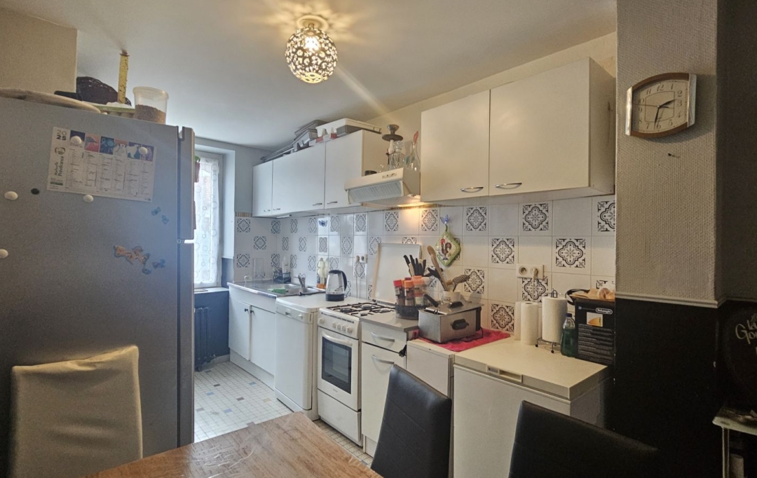 L`AUTRE AGENCE : Immeuble | SAINTE-LIVRADE-SUR-LOT (47110) | 160 m2 | 118 000 € 