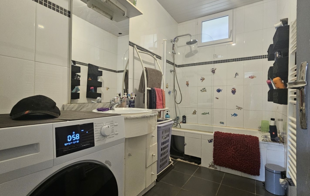 L`AUTRE AGENCE : Immeuble | SAINTE-LIVRADE-SUR-LOT (47110) | 160 m2 | 118 000 € 