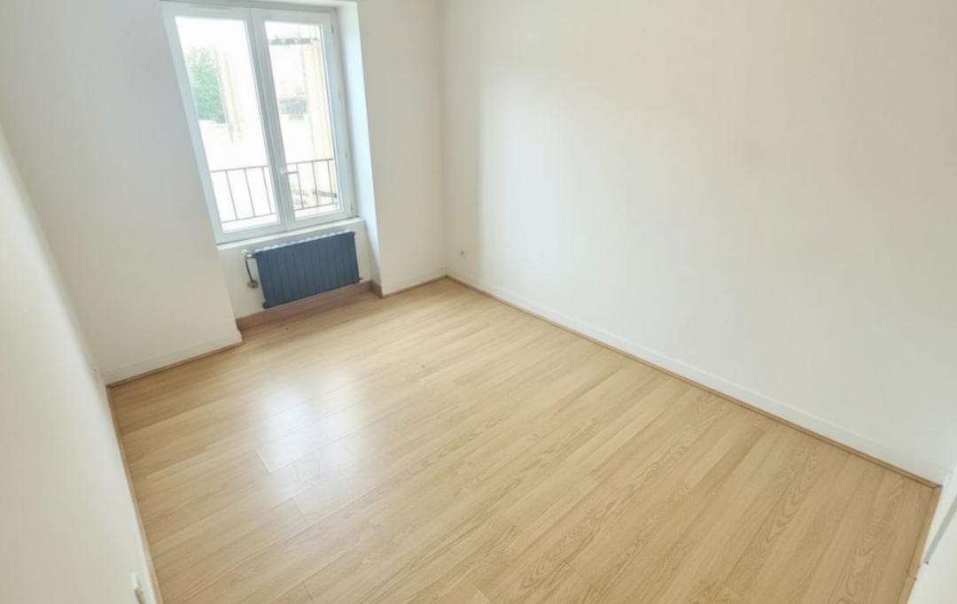 L`AUTRE AGENCE : Immeuble | SAINTE-LIVRADE-SUR-LOT (47110) | 160 m2 | 118 000 € 