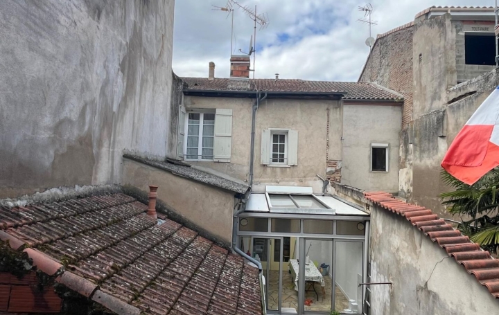 Maison de ville CLAIRAC 150 m2 97 000 € Maison de ville CLAIRAC 150 m2 97 000 €
