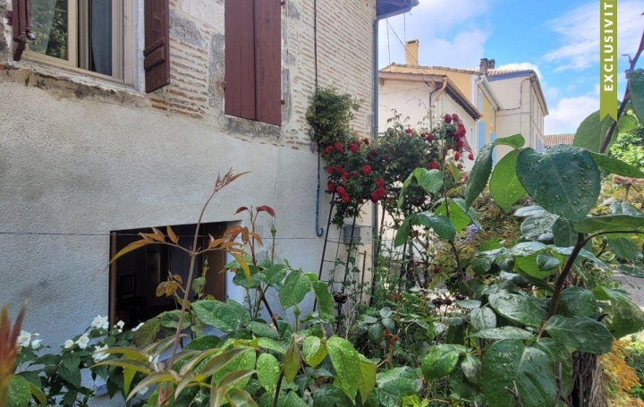 Maison de ville CLAIRAC 78 m2 50 000 € Maison de ville CLAIRAC 78 m2 50 000 €