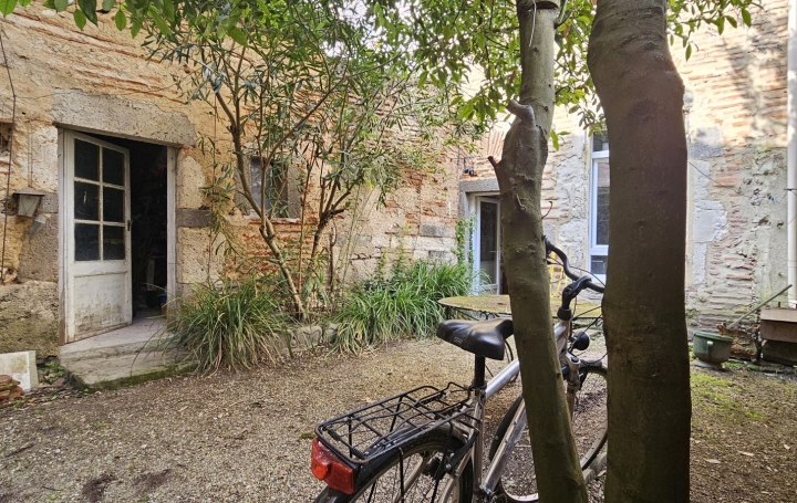 Maison de ville CLAIRAC 151 m2 92 000 € Maison de ville CLAIRAC 151 m2 92 000 €