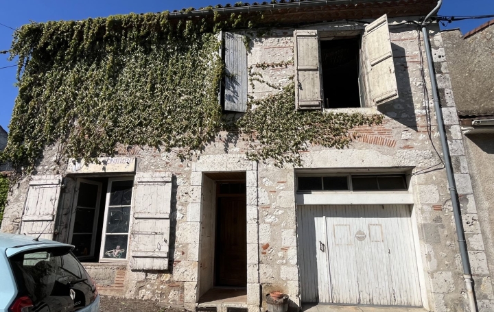 Maison de ville AIGUILLON 93 m2 29 000 € Maison de ville AIGUILLON 93 m2 29 000 €