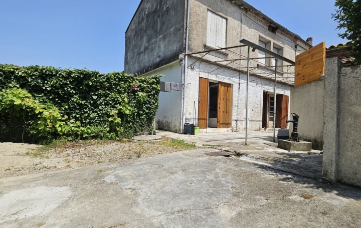 Immeuble AIGUILLON 177 m2 110 000 € Immeuble AIGUILLON 177 m2 110 000 €